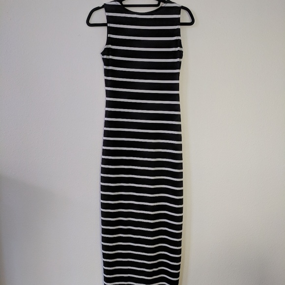 Darling Long Maxi - Picture 2 of 5